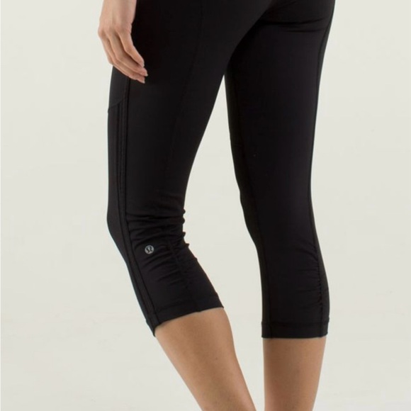 Lululemon Race with Grace Black Crop Legging Capri Women’s size 2 - Picture 8 of 15